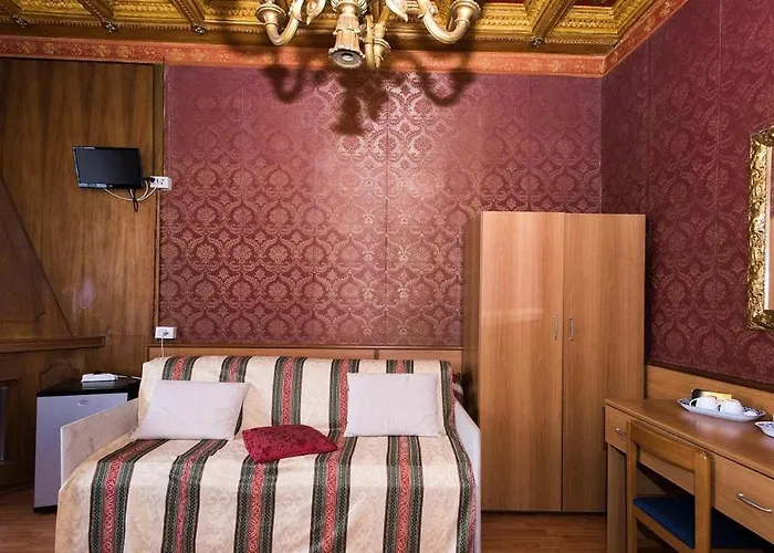 Hotel Artromano 2*