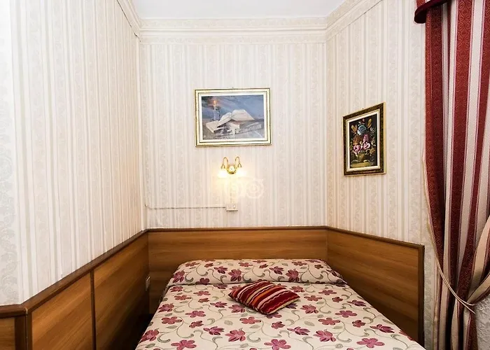Artromano Otel Roma