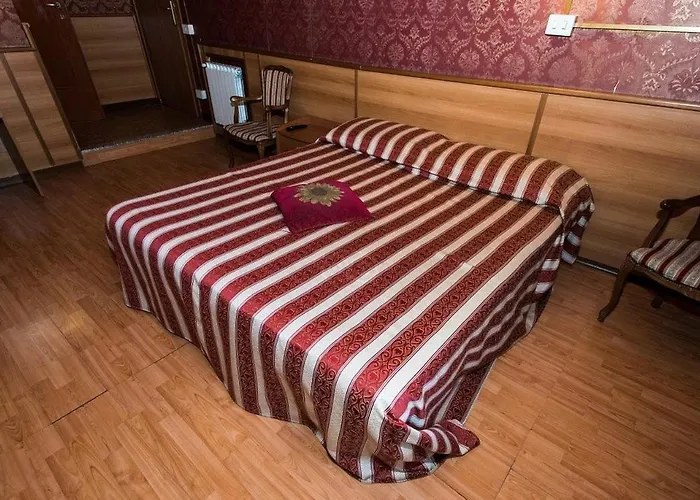 Artromano Otel 2*